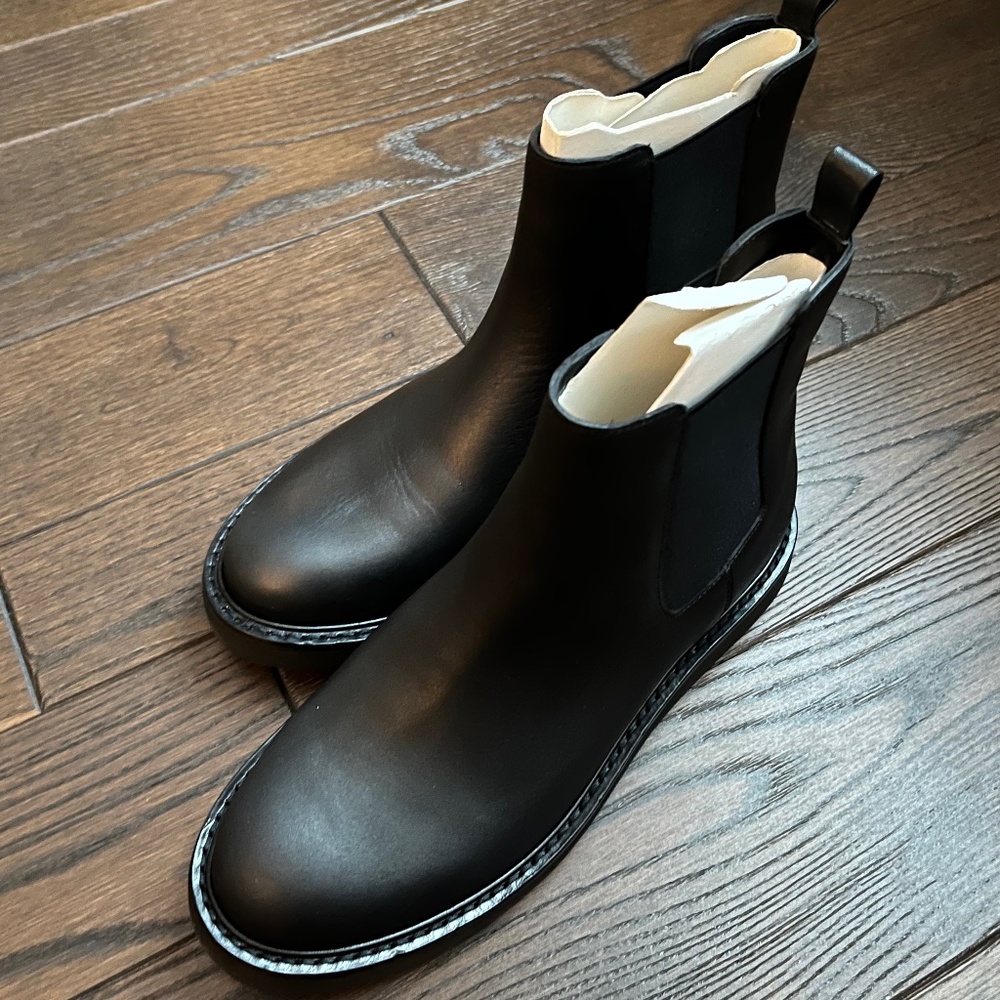 NWT J. Crew Black Leather Pull On Chelsea Ankle Boots 7